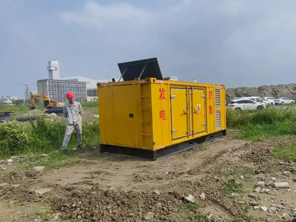源城200KW柴油发电机机组每小时的油耗量受哪些因素影响?